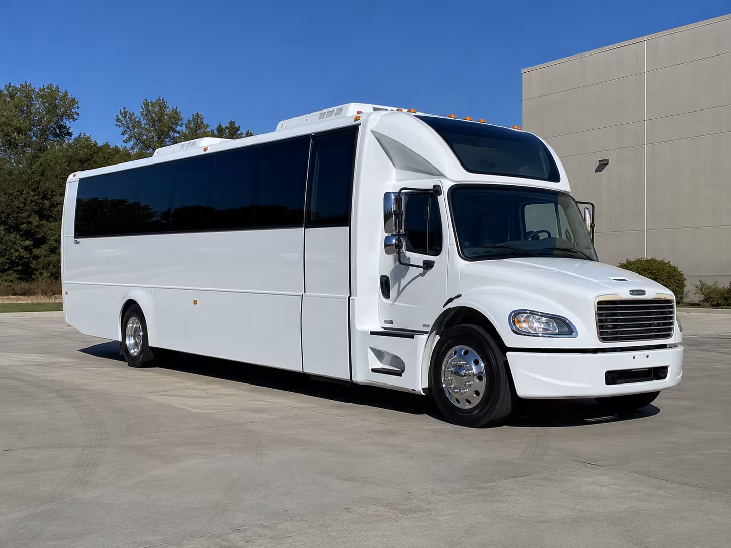 spokane valley 28 passenger party bus